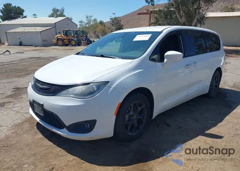 2018 Chrysler Pacifica Touring Plus из США, поврежденный, VIN 2C4RC1FG0JR287288